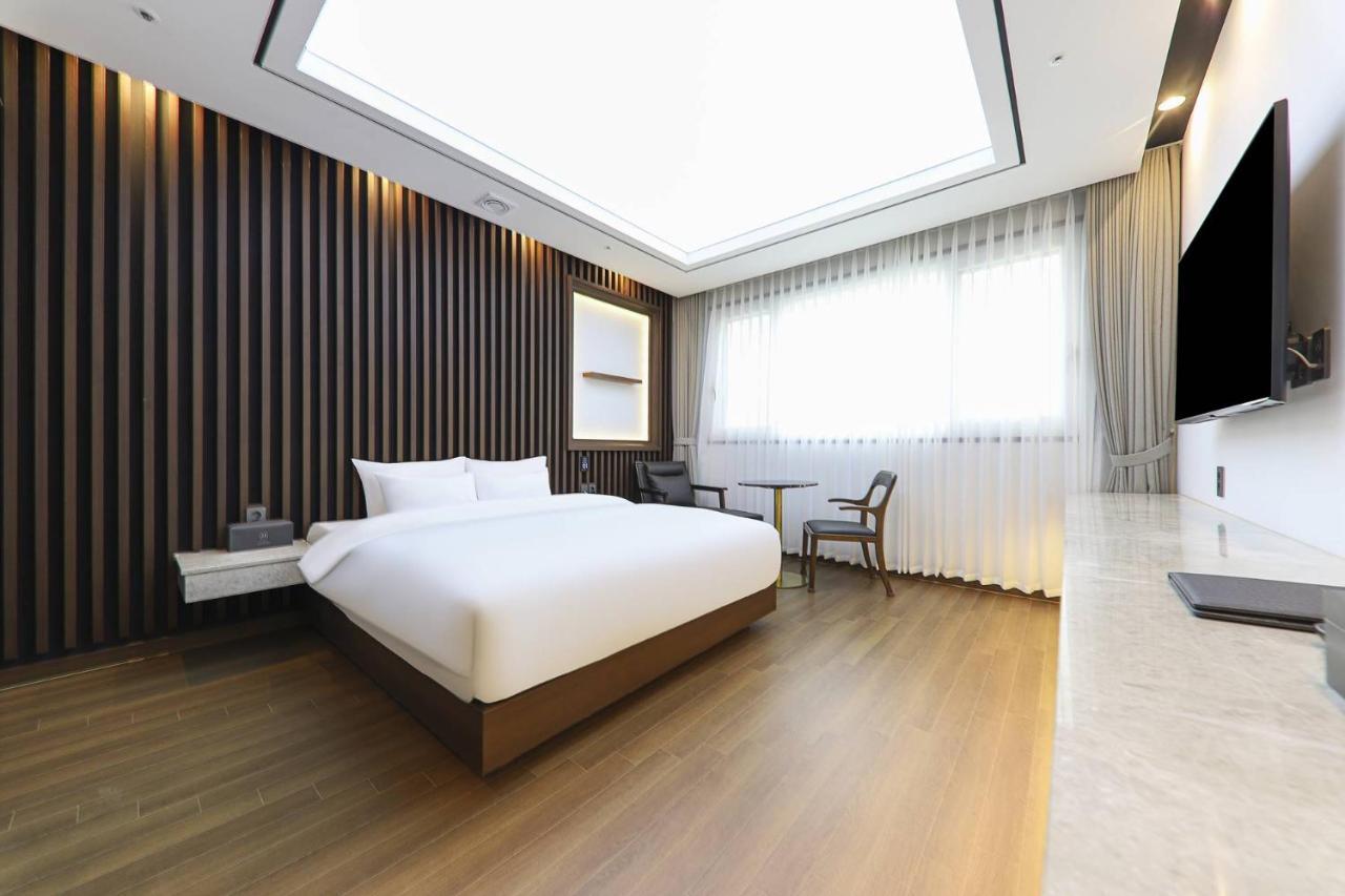 Hotel Demer Mokpo Exterior photo